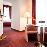 Hotel Schloss 4*