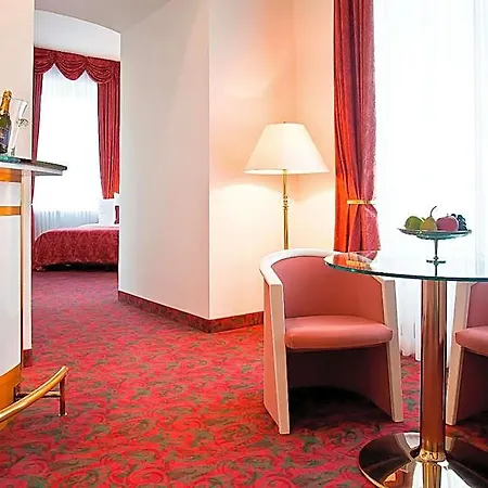 Schloss Hotel 4*