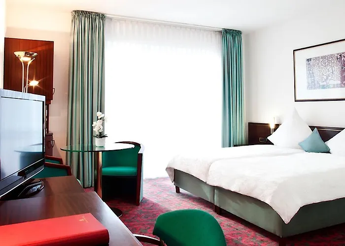 Schloss Hotel 4*
